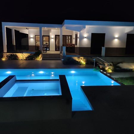 Luxury Villa Anemone With Private Pool Pastida エクステリア 写真