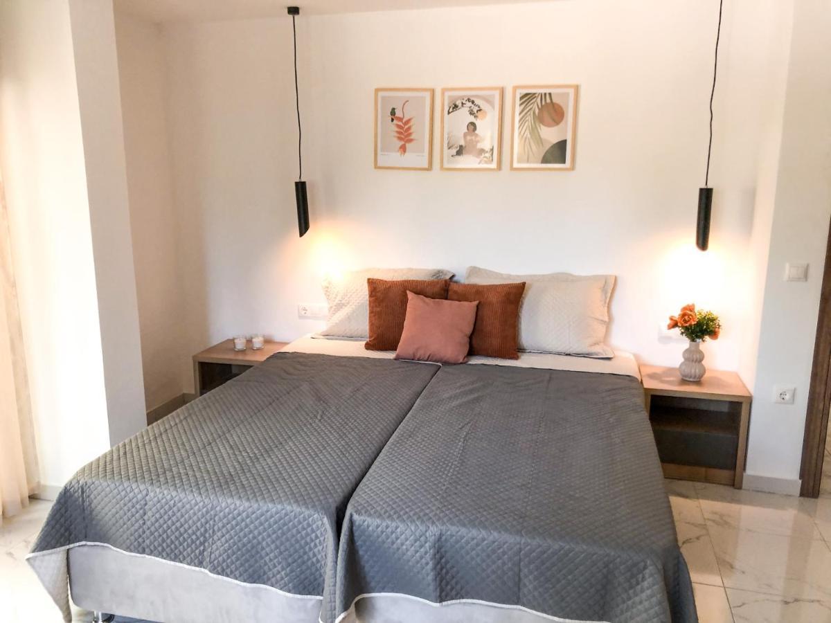 Luxury Villa Anemone With Private Pool Pastida エクステリア 写真